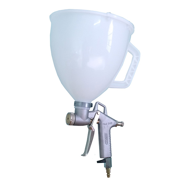 Spray gun with top bucket